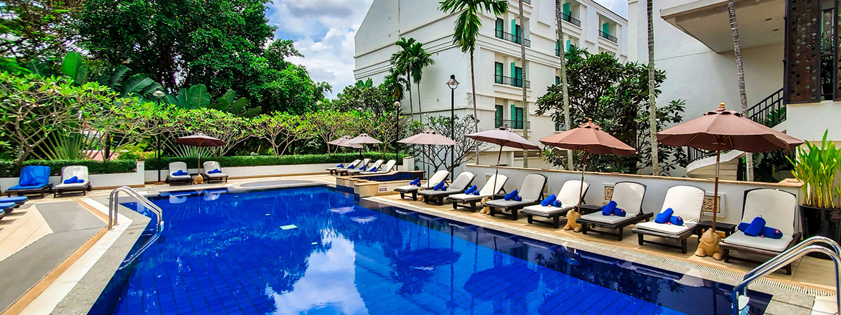 tara-angkor-pool